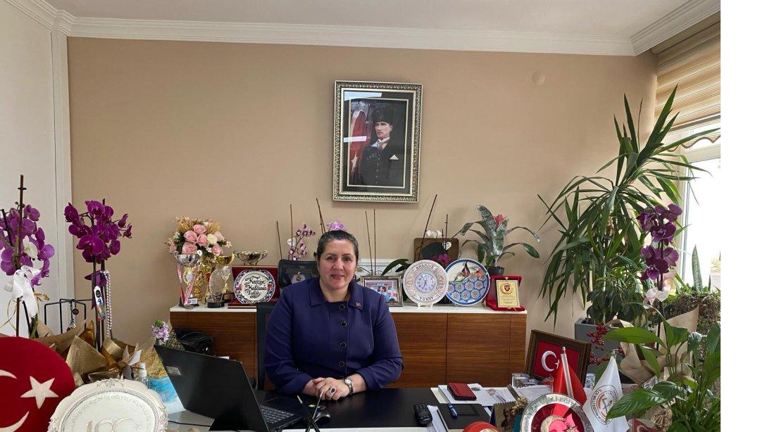 İlçe Milli Eğitim Müdürümüz Kadriye TOKAT'ın 12 Mart İstiklal Marşının Kabulü ve Mehmet Akif Ersoyu Anma Günü Mesajı